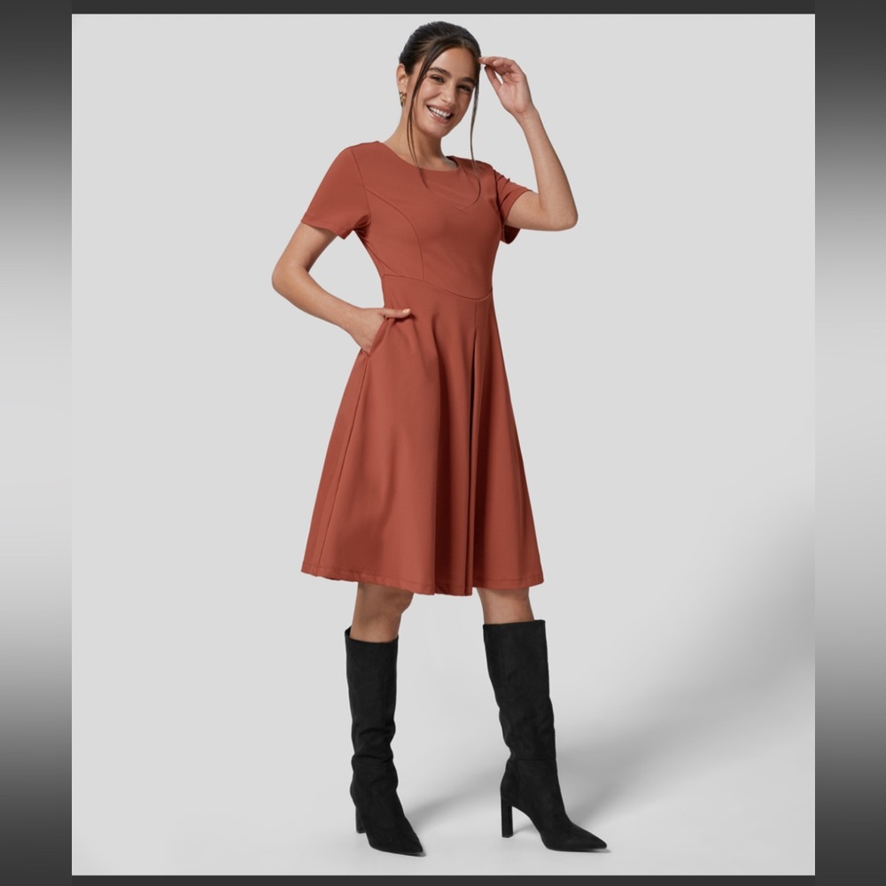 Halara Softlyzero Eco Round Neck Pocket Corset Plicated Flare Midi Work Dress